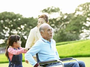 患者と共に治療を進める坂戸市内の歯科医院