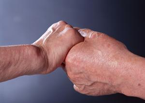 信頼できる福島の歯科医院で実現！自然な仕上がりと安心のインプラント治療ガイド